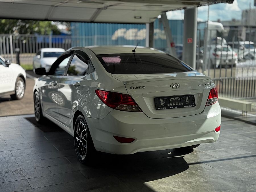 Hyundai Solaris 1.6 AT (123 л.с.), 2013 Hyundai Solaris 1.6 AT (123 л.с.), 2013