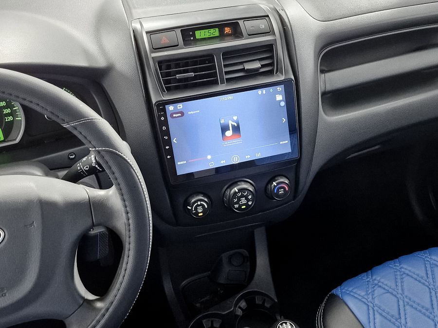 Kia Sportage 2.0 MT (141 л.с.), 2009