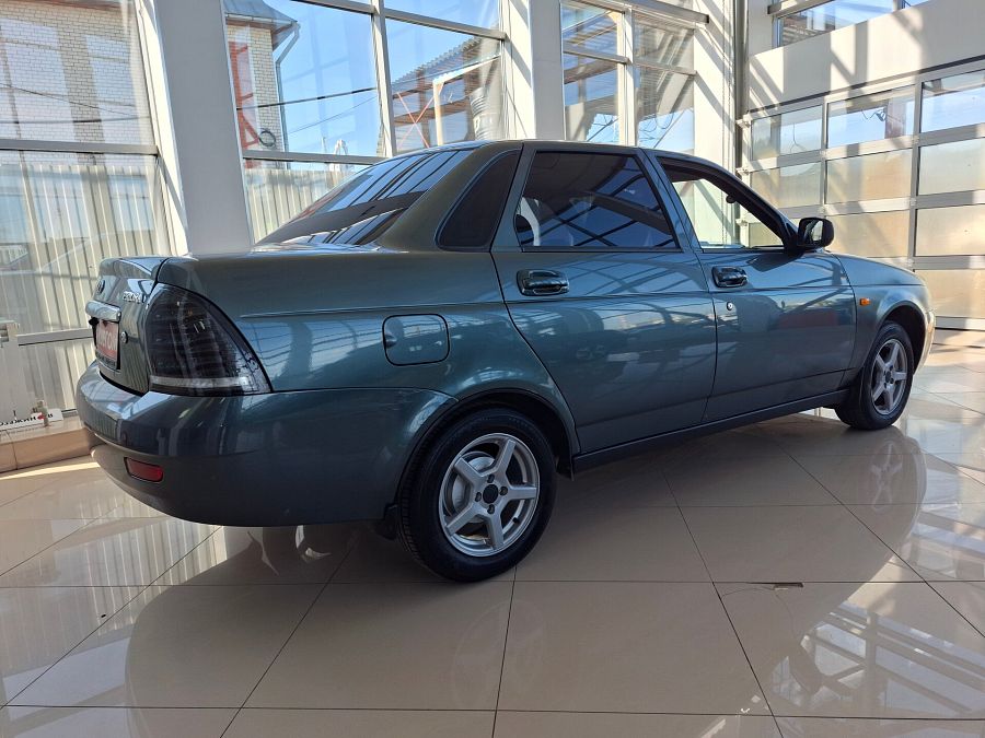 Lada (Ваз) Priora 1.6 MT (98 л.с.), 2008