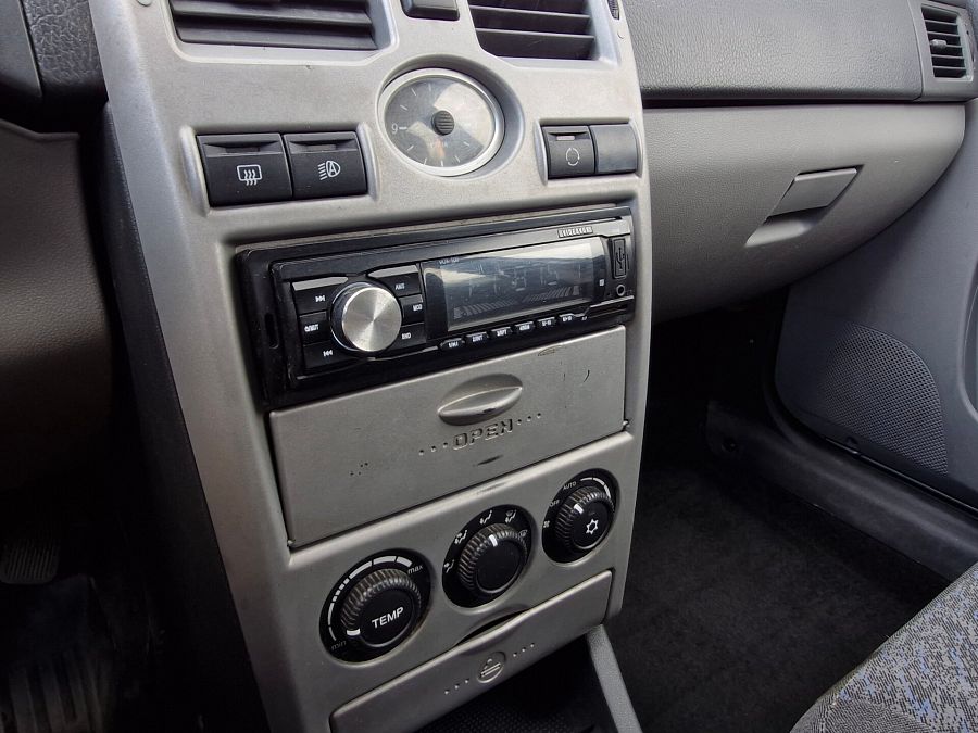 Lada (Ваз) Priora 1.6 MT (98 л.с.), 2009 Lada (Ваз) Priora 1.6 MT (98 л.с.), 2009