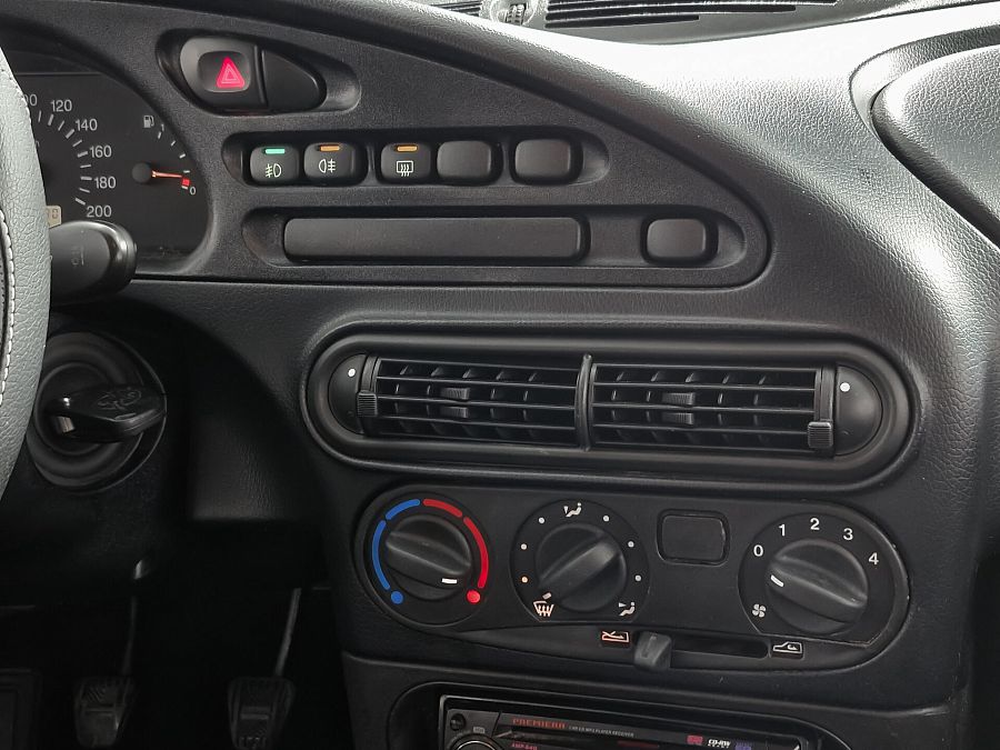 Chevrolet Niva 1.7 MT (80 л.с.) 4WD, 2013 Chevrolet Niva 1.7 MT (80 л.с.) 4WD, 2013