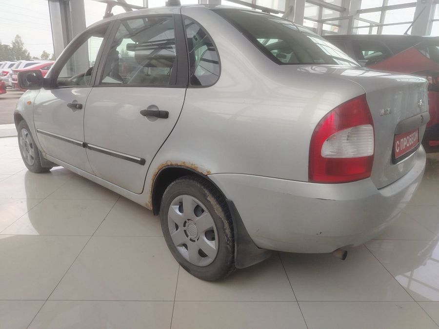 Lada (Ваз) Kalina 1.4 MT (89 л.с.), 2010