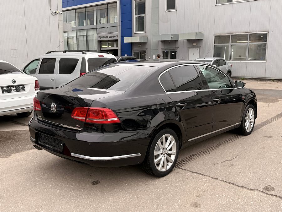 Volkswagen Passat 1.8 AMT (152 л.с.), 2012