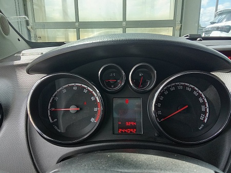 Opel Meriva 1.4 MT (100 л.с.), 2012