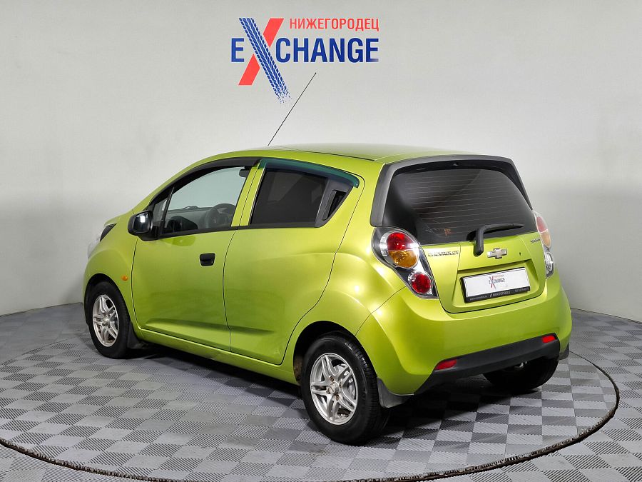 Chevrolet Spark 1.0 MT (67 л.с.), 2011