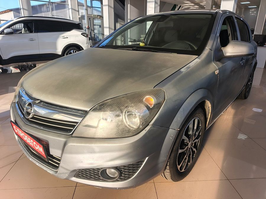 Opel Astra 1.6 MT (115 л.с.), 2011