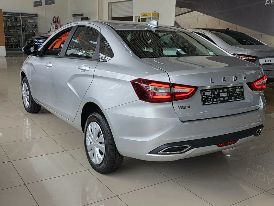 Lada (Ваз) Vesta 1.6 MT (106 л.с.), 2026