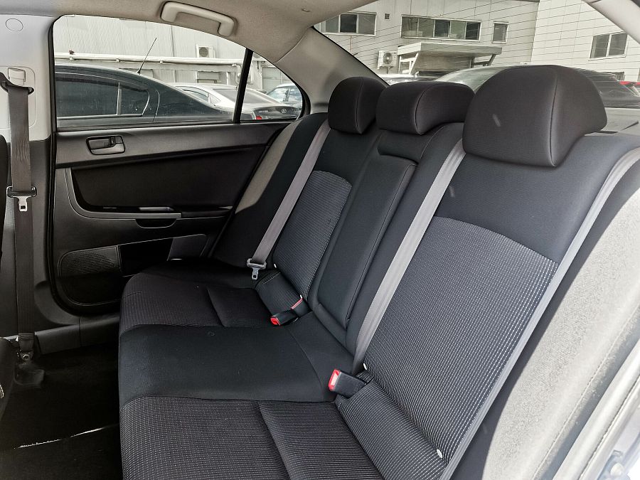 Mitsubishi Lancer 1.5 AT (109 л.с.), 2010