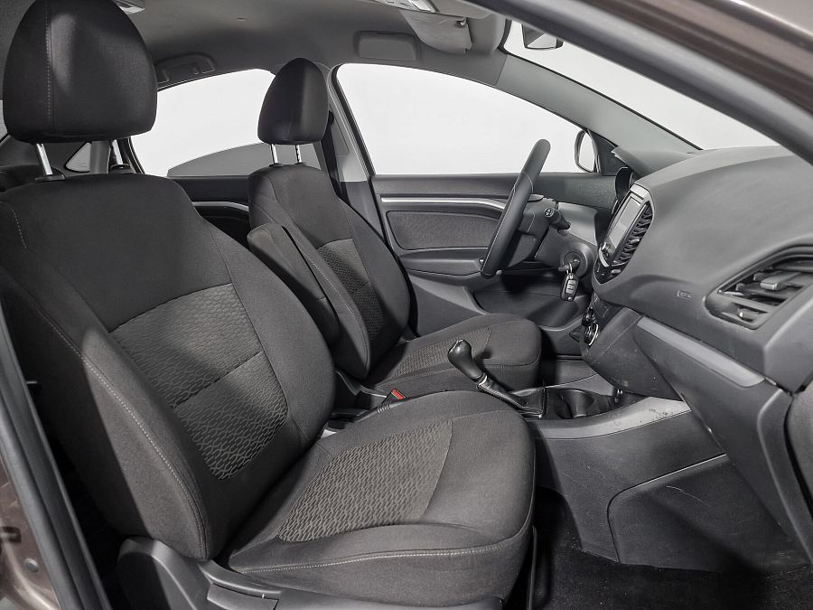 Lada (Ваз) Vesta 1.6 MT (106 л.с.), 2017