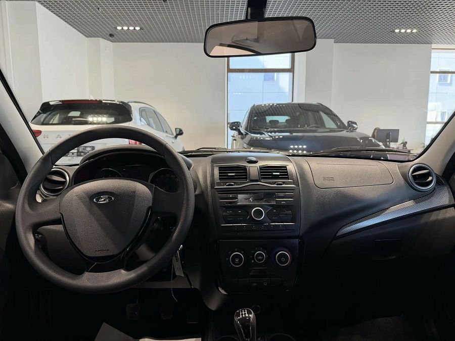 Lada (Ваз) Granta 1.6 MT (106 л.с.), 2026 Lada (Ваз) Granta 1.6 MT (106 л.с.), 2026
