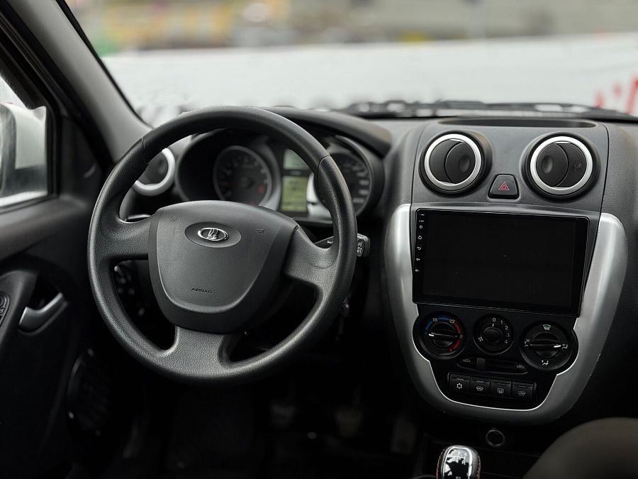 Lada (Ваз) Granta 1.6 MT (106 л.с.), 2015 Lada (Ваз) Granta 1.6 MT (106 л.с.), 2015