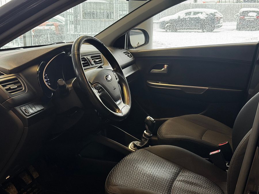 Kia Rio 1.6 MT (123 л.с.), 2016