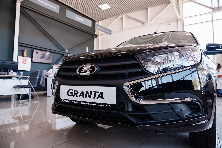 Lada (Ваз) Granta 1.6 MT (90 л.с.), 2026 Lada (Ваз) Granta 1.6 MT (90 л.с.), 2026