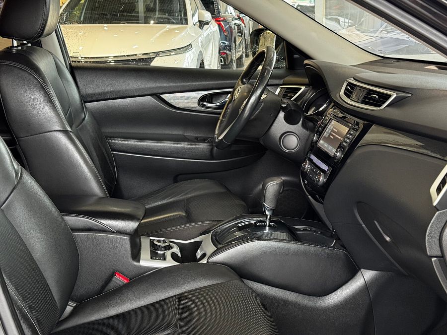 Nissan X-Trail 2.5 CVT (171 л.с.) 4WD, 2016