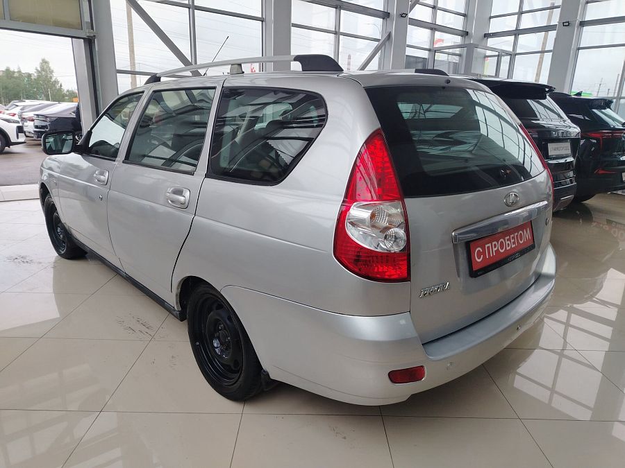 Lada (Ваз) Priora 1.6 MT (98 л.с.), 2012 Lada (Ваз) Priora 1.6 MT (98 л.с.), 2012