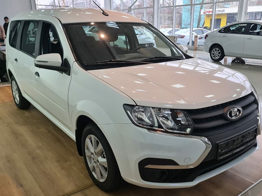 Lada (Ваз) Largus 1.6 MT (106 л.с.), 2026