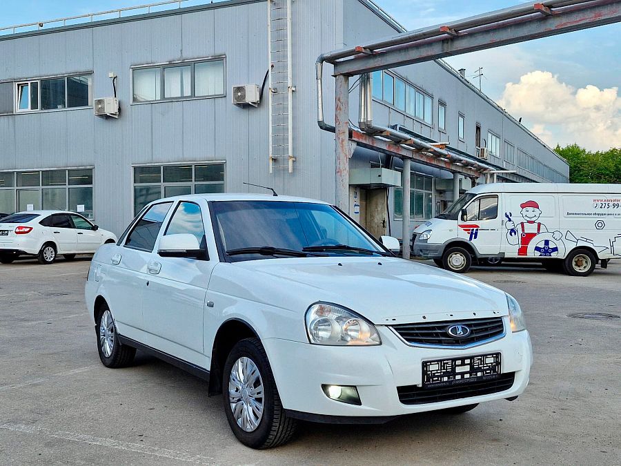 Lada (Ваз) Priora 1.6 MT (98 л.с.), 2013