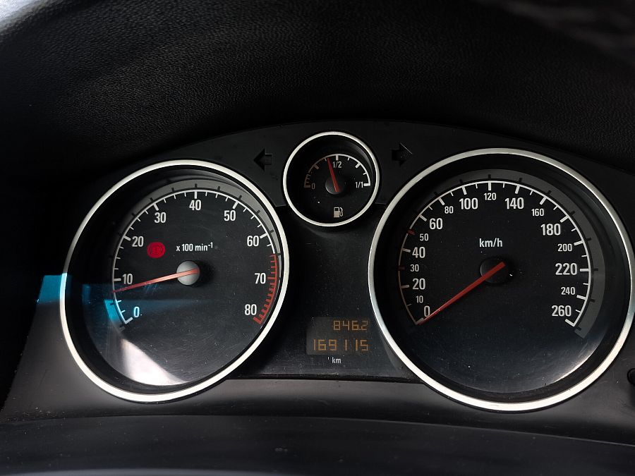 Opel Astra 1.8 MT (140 л.с.), 2008