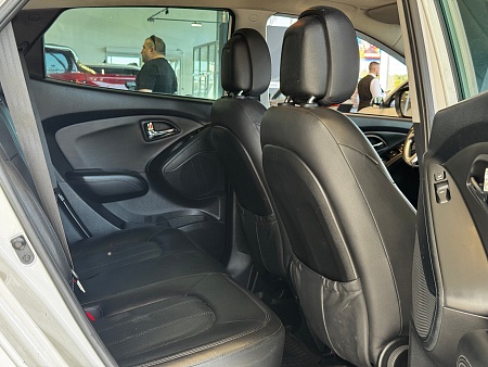 Hyundai ix35 2.0 AT (150 л.с.) 4WD, 2013