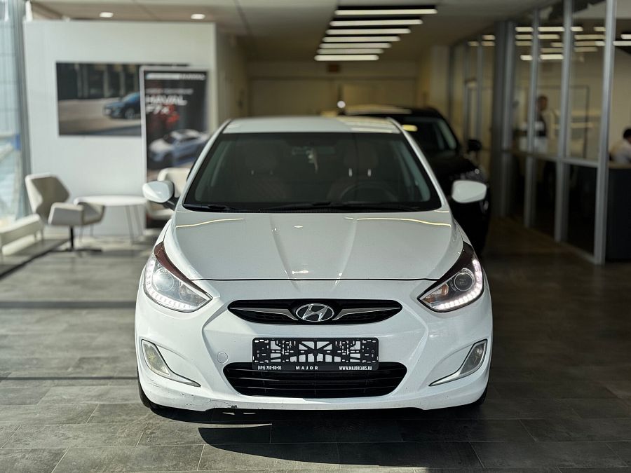 Hyundai Solaris 1.6 AT (123 л.с.), 2013 Hyundai Solaris 1.6 AT (123 л.с.), 2013
