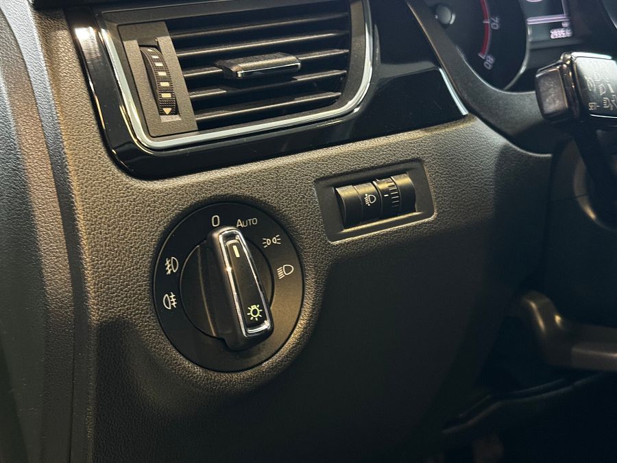 Skoda Rapid 1.4 AMT (125 л.с.), 2017 Skoda Rapid 1.4 AMT (125 л.с.), 2017