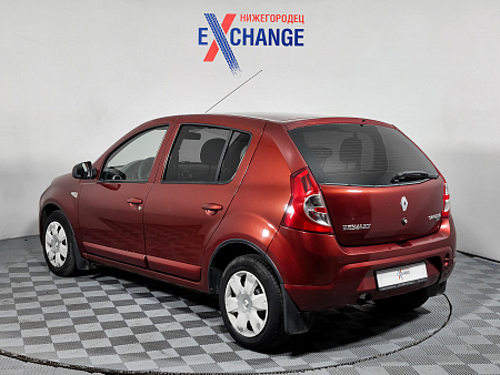 Renault Sandero 1.6 AT (103 л.с.), 2011 — купить в Нижнем Новгороде