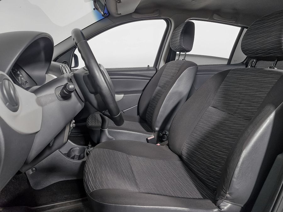 Renault Sandero 1.4 MT (75 л.с.), 2011 Renault Sandero 1.4 MT (75 л.с.), 2011