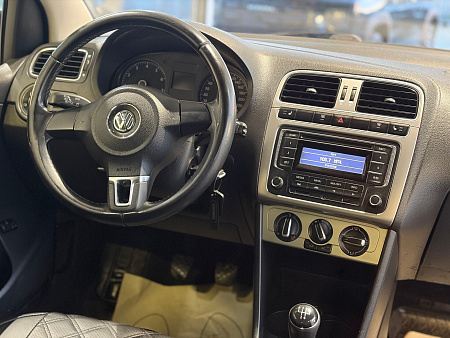 Volkswagen Polo 1.6 MT (105 л.с.), 2013 — купить в Нижнем Новгороде