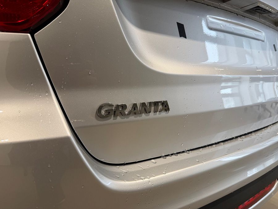 Lada (Ваз) Granta 1.6 MT (90 л.с.), 2026 Lada (Ваз) Granta 1.6 MT (90 л.с.), 2026