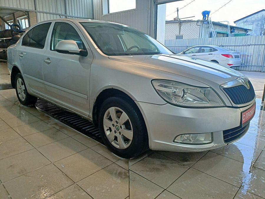 Skoda Octavia 1.6 AT (102 л.с.), 2013 Skoda Octavia 1.6 AT (102 л.с.), 2013