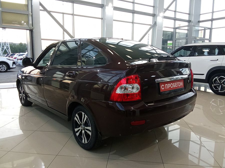 Lada (Ваз) Priora 1.6 MT (98 л.с.), 2012