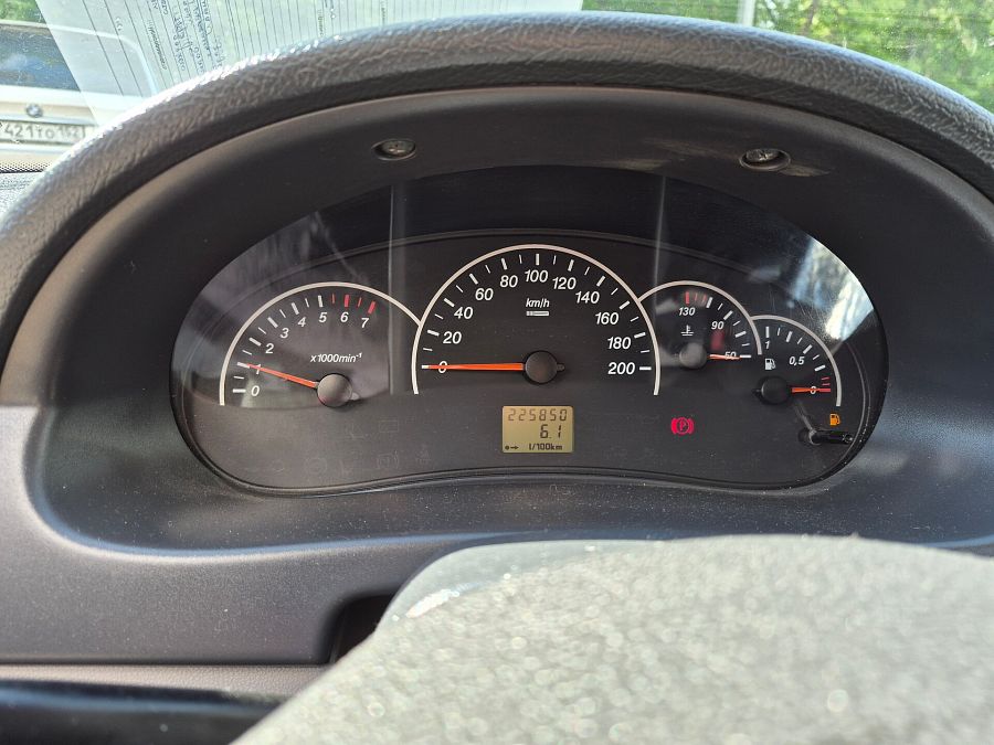 Lada (Ваз) Priora 1.6 MT (98 л.с.), 2012