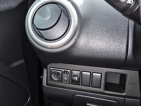 Nissan Note 1.6 AT (110 л.с.), 2008