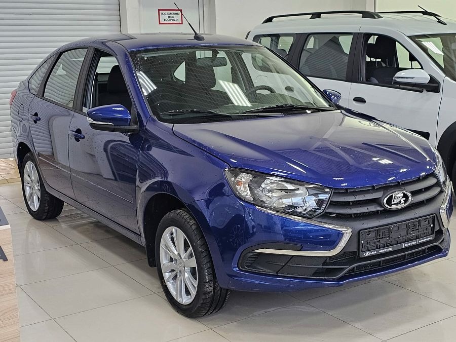 Lada (Ваз) Granta 1.6 MT (90 л.с.), 2026 Lada (Ваз) Granta 1.6 MT (90 л.с.), 2026