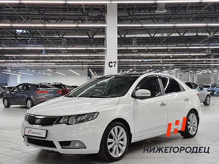 Kia Cerato 6-speed 1.6 AT (126 л.с.), 2013 Kia Cerato 6-speed 1.6 AT (126 л.с.), 2013 — купить в Нижнем Новгороде