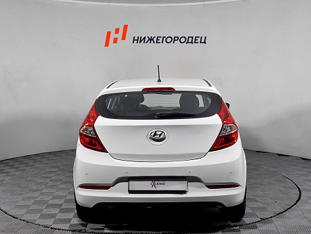 Hyundai Solaris 1.6 AT (123 л.с.), 2014 — купить в Нижнем Новгороде
