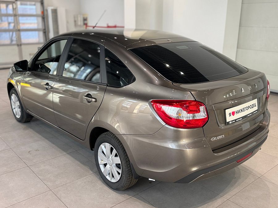 Lada (Ваз) Granta 1.6 MT (90 л.с.), 2026 Lada (Ваз) Granta 1.6 MT (90 л.с.), 2026