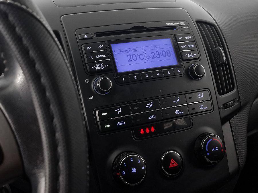 Hyundai i30 1.6 AT (126 л.с.), 2010 Hyundai i30 1.6 AT (126 л.с.), 2010