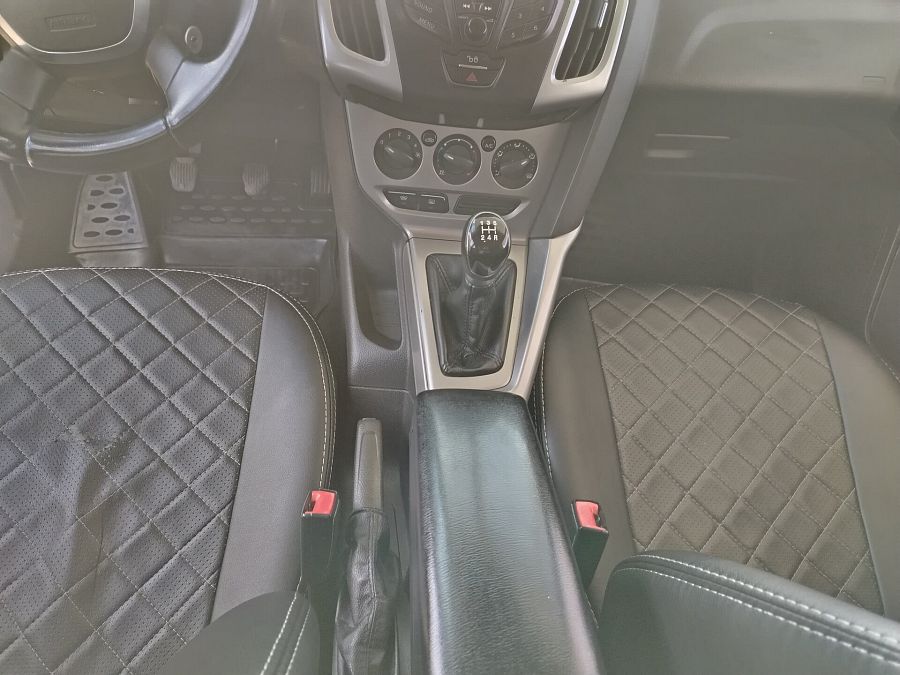 Ford Focus 1.6 MT (105 л.с.), 2012 Ford Focus 1.6 MT (105 л.с.), 2012