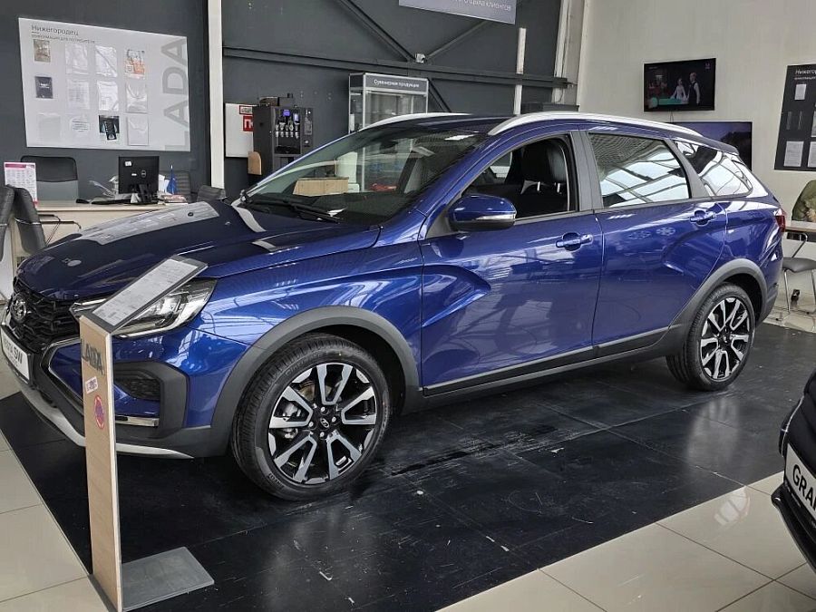 Lada (Ваз) Vesta SW Cross 1.8 CVT (122 л.с.), 2026 Lada (Ваз) Vesta SW Cross 1.8 CVT (122 л.с.), 2026