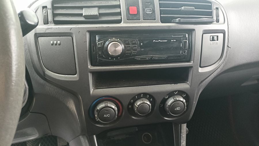 Hyundai Matrix 1.6 MT (103 л.с.), 2004