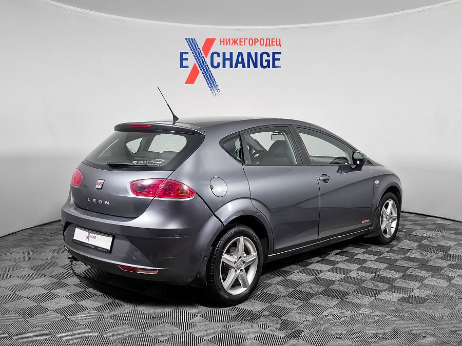 SEAT Leon 1.2 MT (105 л.с.), 2012