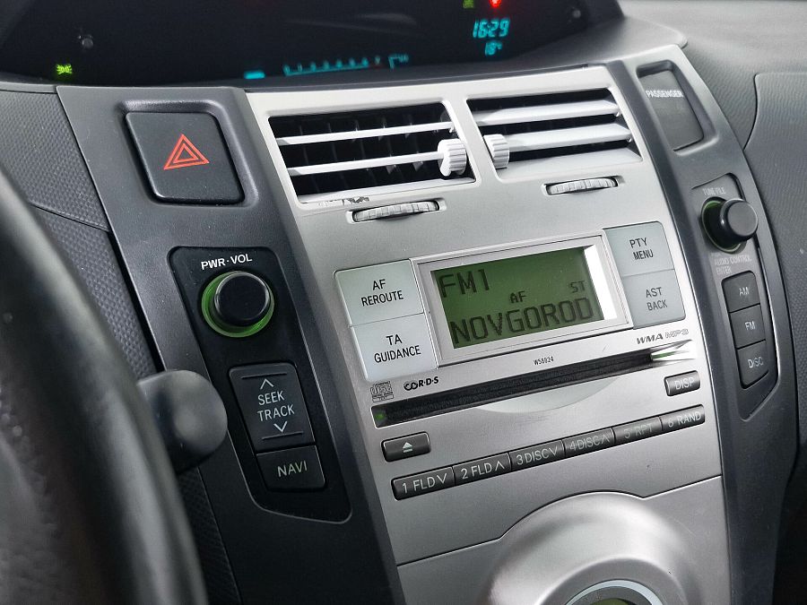 Toyota Yaris Multimode 1.3 AMT (87 л.с.), 2008 Toyota Yaris Multimode 1.3 AMT (87 л.с.), 2008