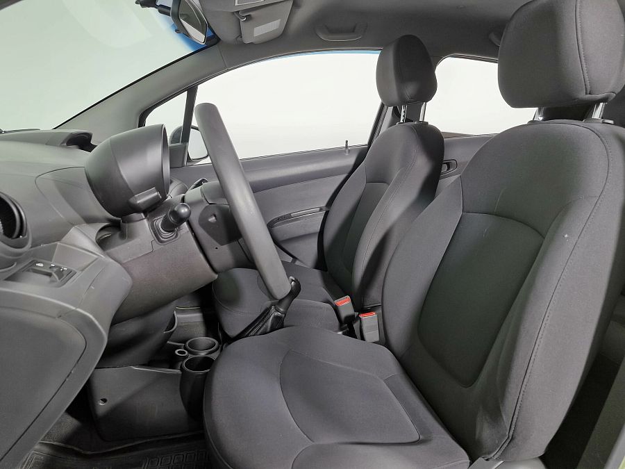Chevrolet Spark 1.0 MT (67 л.с.), 2011