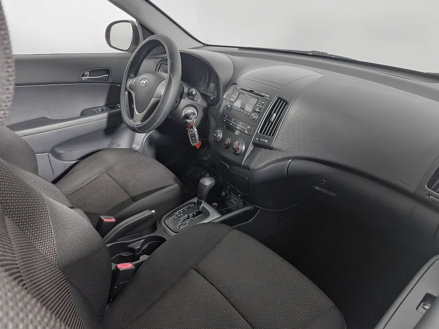Hyundai i30 1.6 AT (126 л.с.), 2010 Hyundai i30 1.6 AT (126 л.с.), 2010