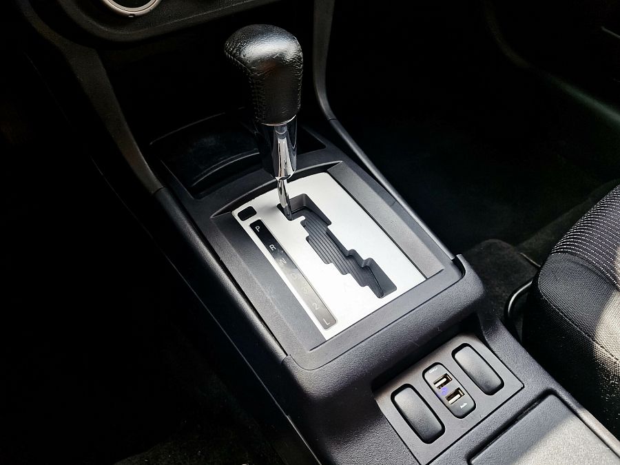 Mitsubishi Lancer 1.5 AT (109 л.с.), 2010