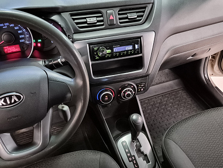 Kia Rio 1.4 AT (107 л.с.), 2012 — купить в Нижнем Новгороде