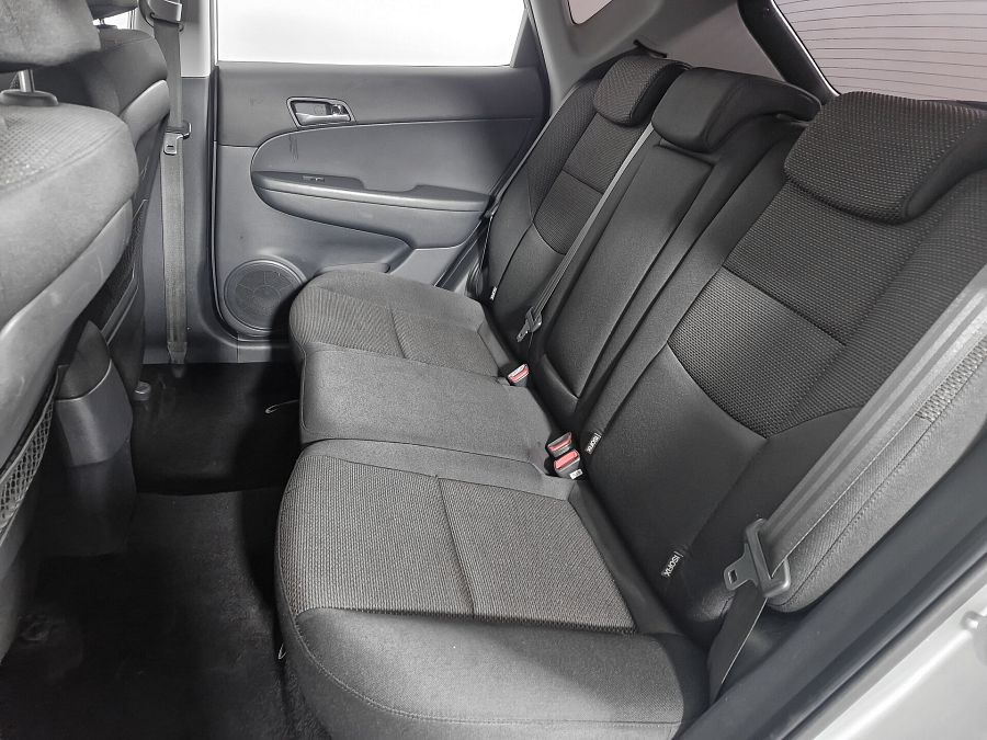 Hyundai i30 1.6 AT (126 л.с.), 2010 Hyundai i30 1.6 AT (126 л.с.), 2010