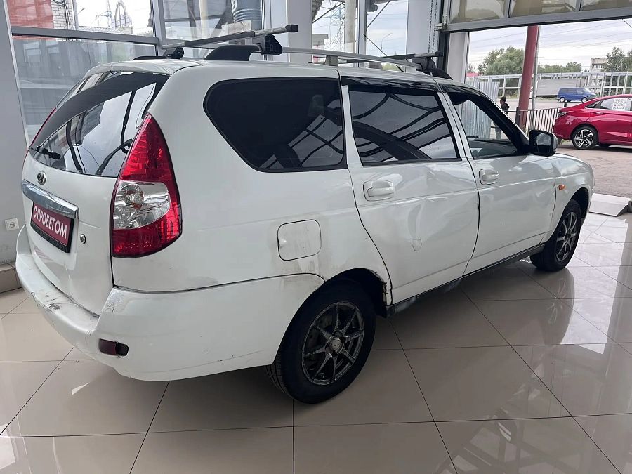Lada (Ваз) Priora 1.6 MT (98 л.с.), 2012