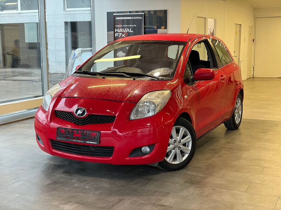 Toyota Yaris 1.5 AT (106 л.с.), 2009
